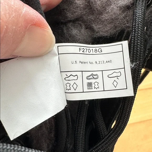 UGG - Adirondack Boot Tall III - 1095142 - Picture 9 of 15